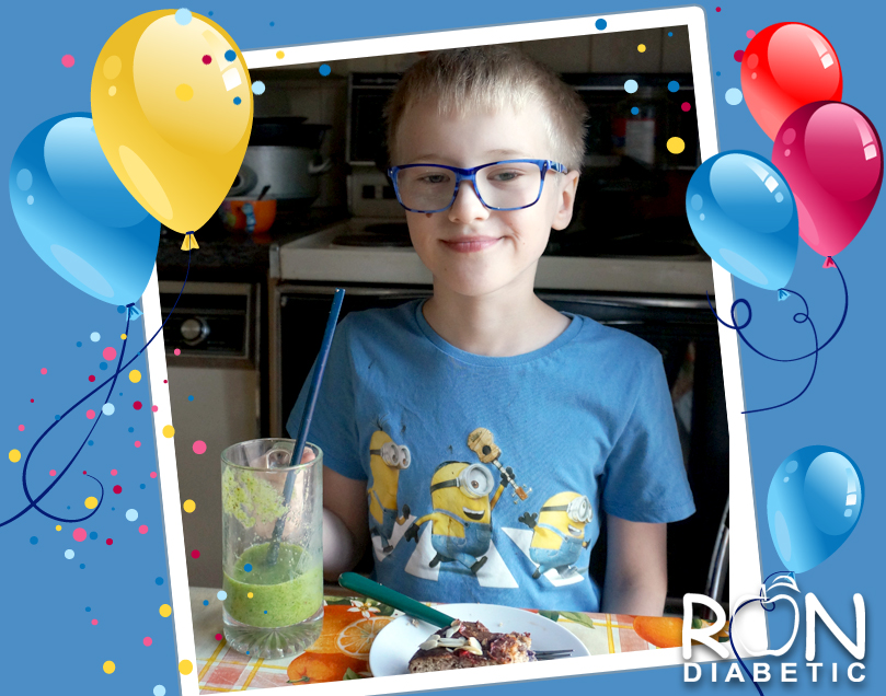 У нас день рождения - нашему блогу 1 год!!!