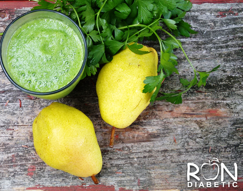 Вкусный и ароматный зеленый коктейль с петрушкой